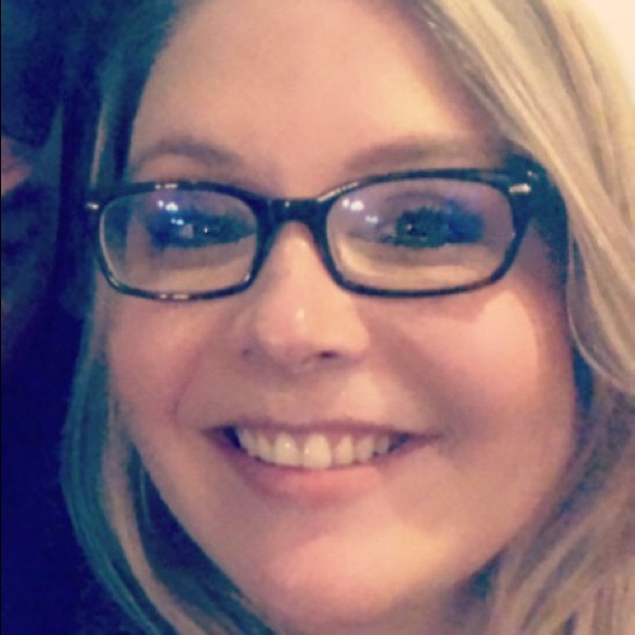 Meet your Posher, Lindsey - Picture 1 of 1